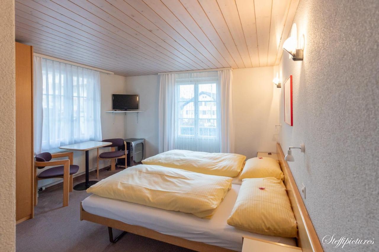 Hotel Krone Uetendorf Buitenkant foto